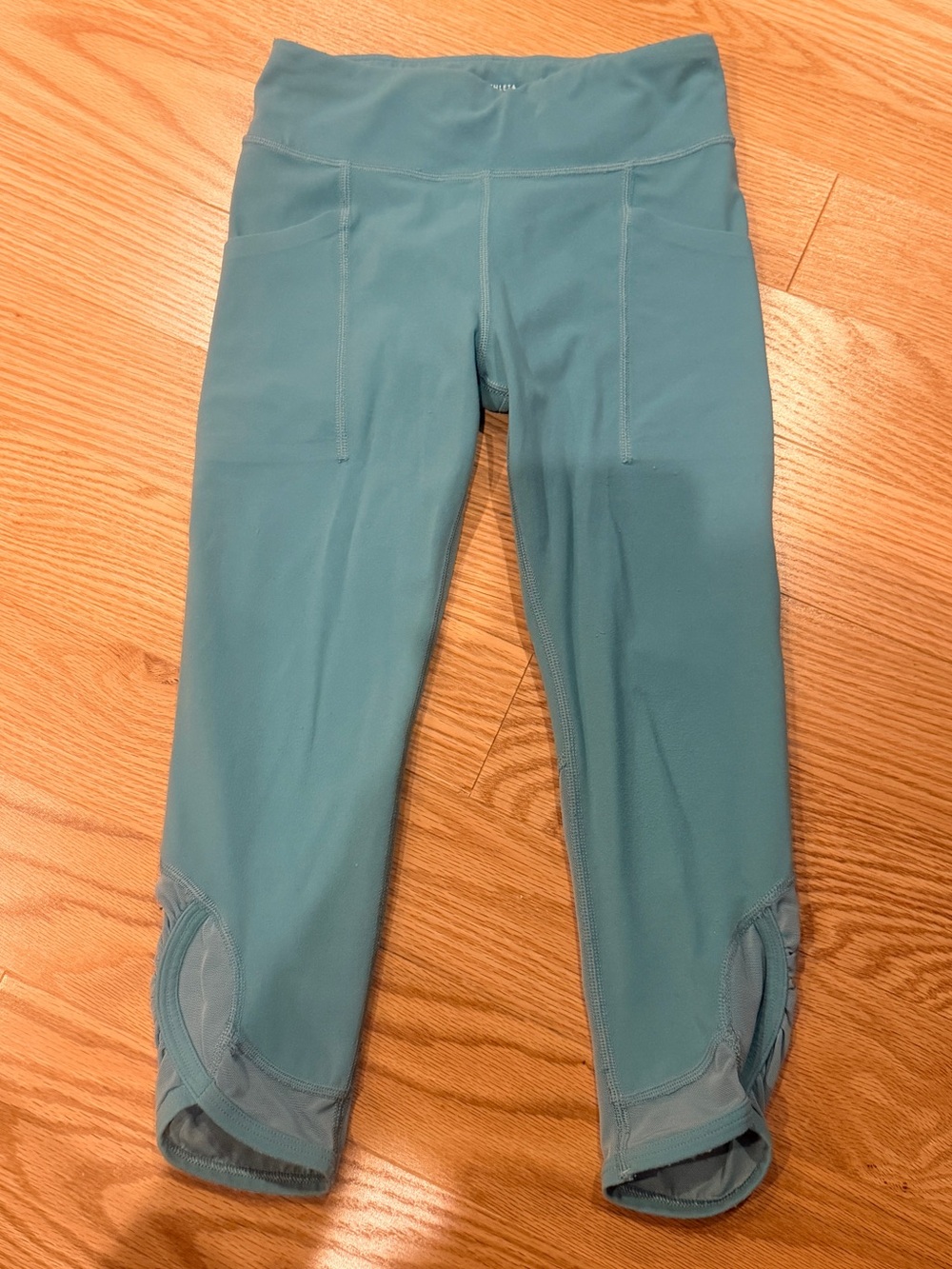 Athleta Girls Capri Leggings